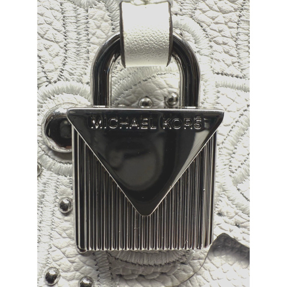 Michael Kors Cassie Large Satchel Leather Handbag Optic White Floral Cutout New - Picture 4 of 14